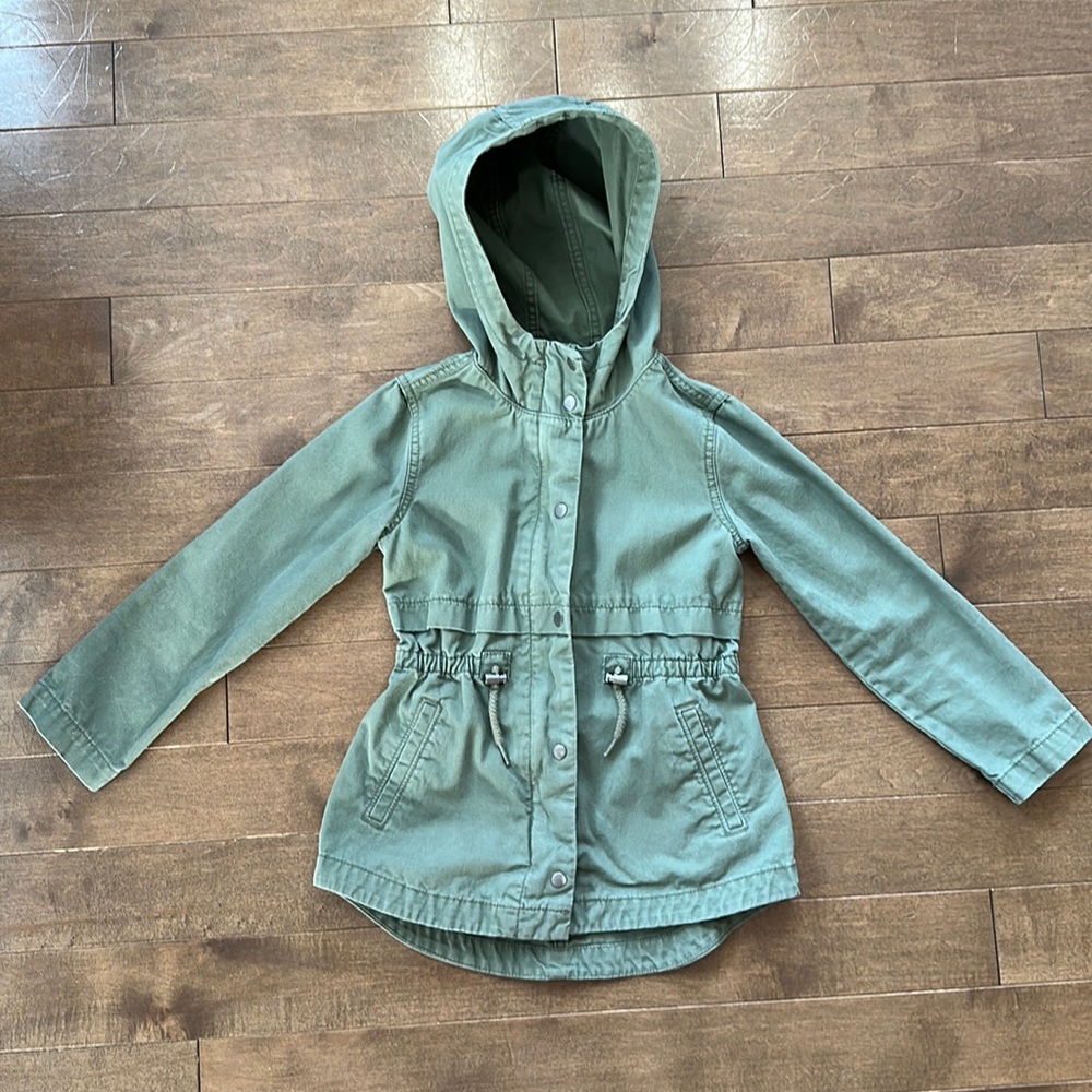 XS Kids Old Navy hooded jacket.